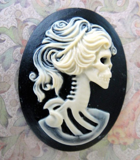 skull_lady_cameo skull_lady_cameo